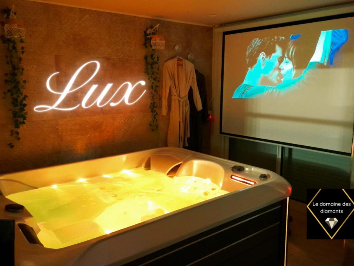 Lux, Chambre Spa Privatif Valenciennes Aulnoy-lez-Valenciennes Экстерьер фото